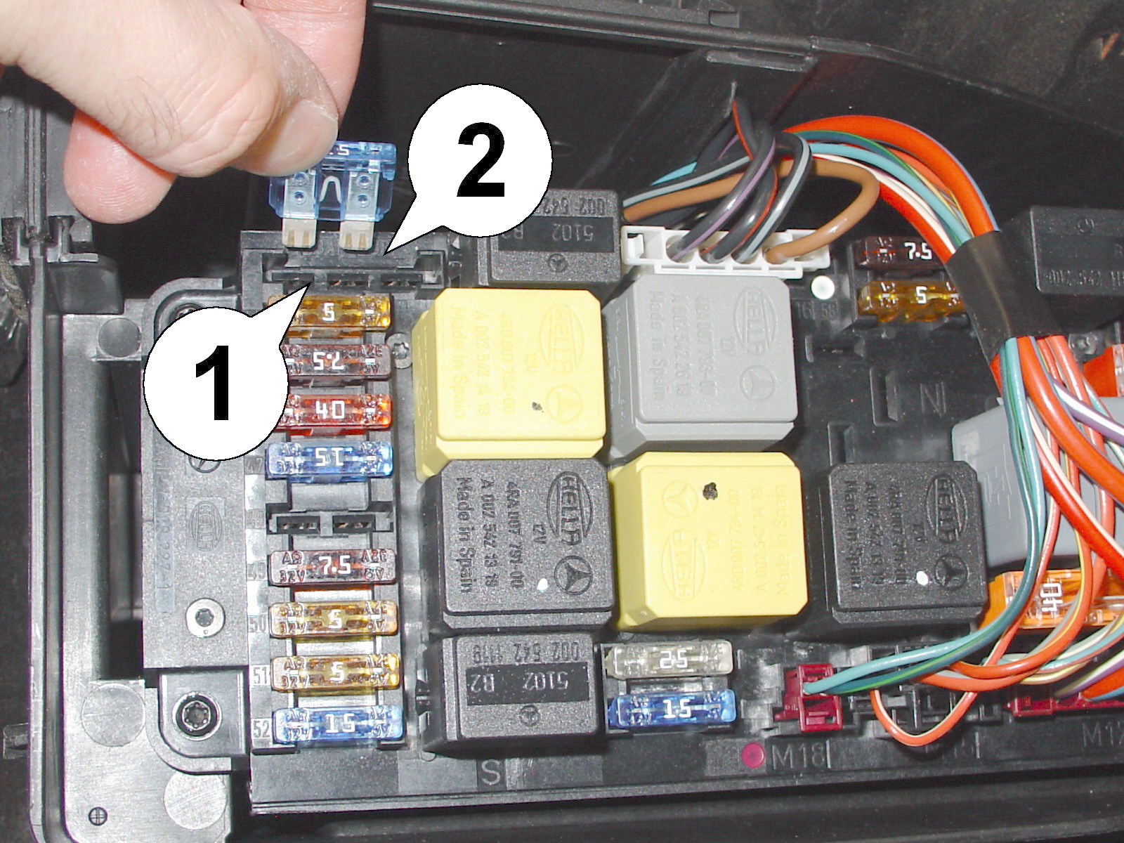 STLBMZ1 Mercedes SLK and CLK how to enable driving HORN chirps mercedes benz wiper motor wiring diagram 